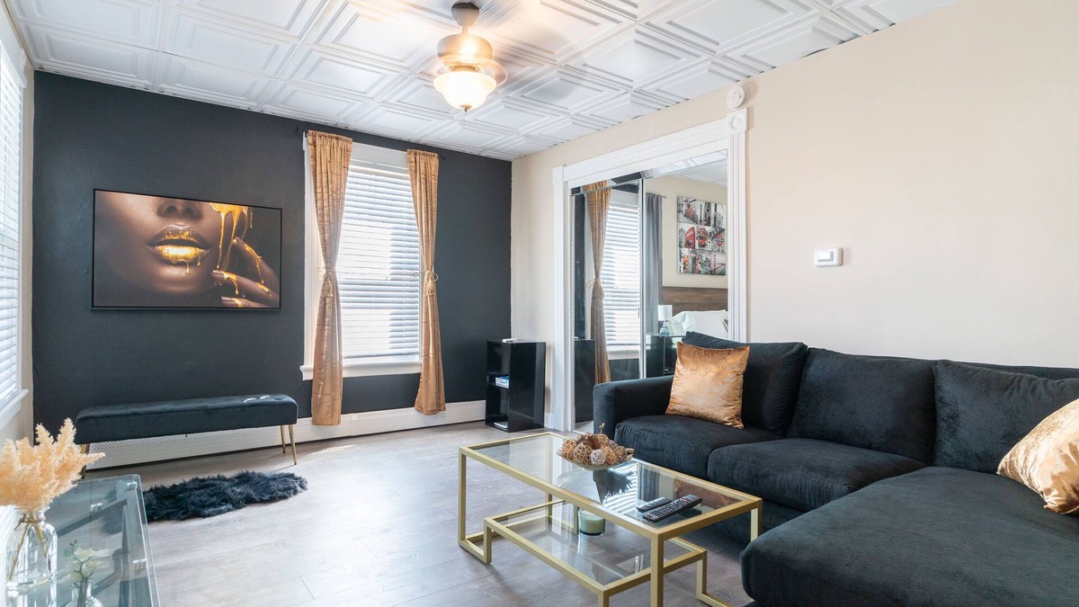 Meriden Apartment | Eclectic newly renovated 2Br apartment