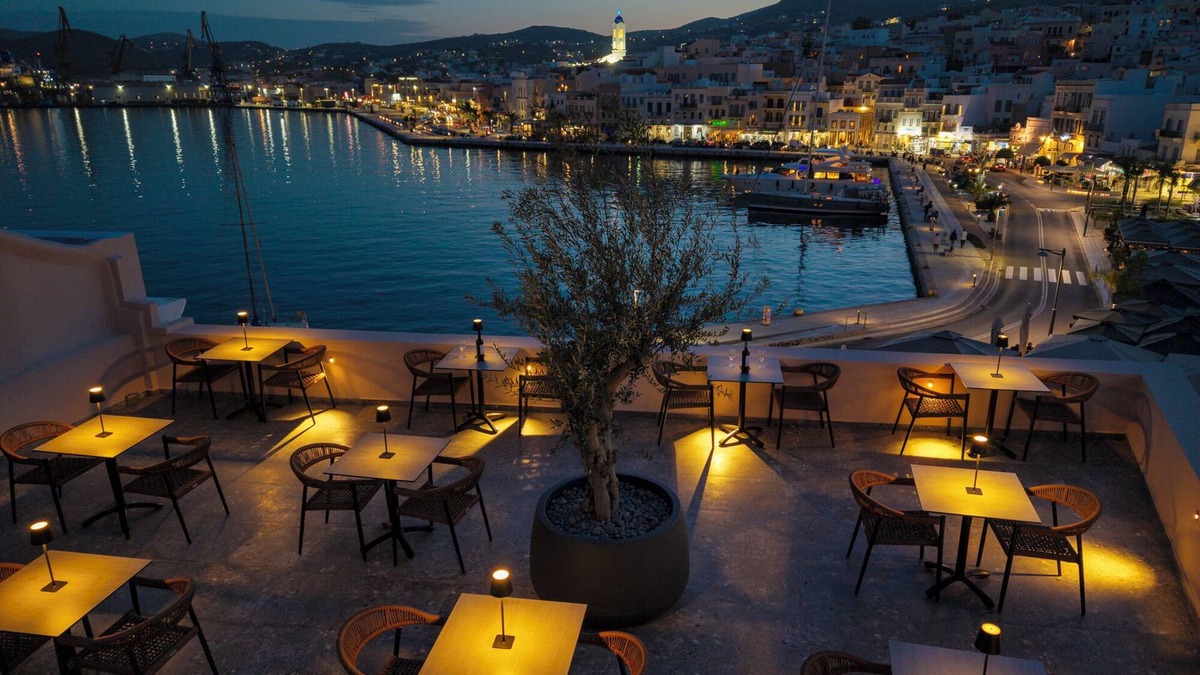 Ermoupoli Bed & Breakfast | Eclectic Syros
