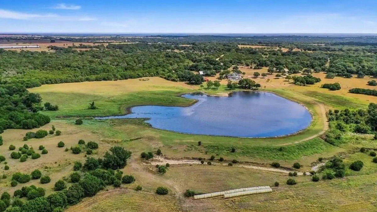 Leon Junction Apartment | [Eclipse Amenities Included]142 Acre Ranch Glamping Tent 3