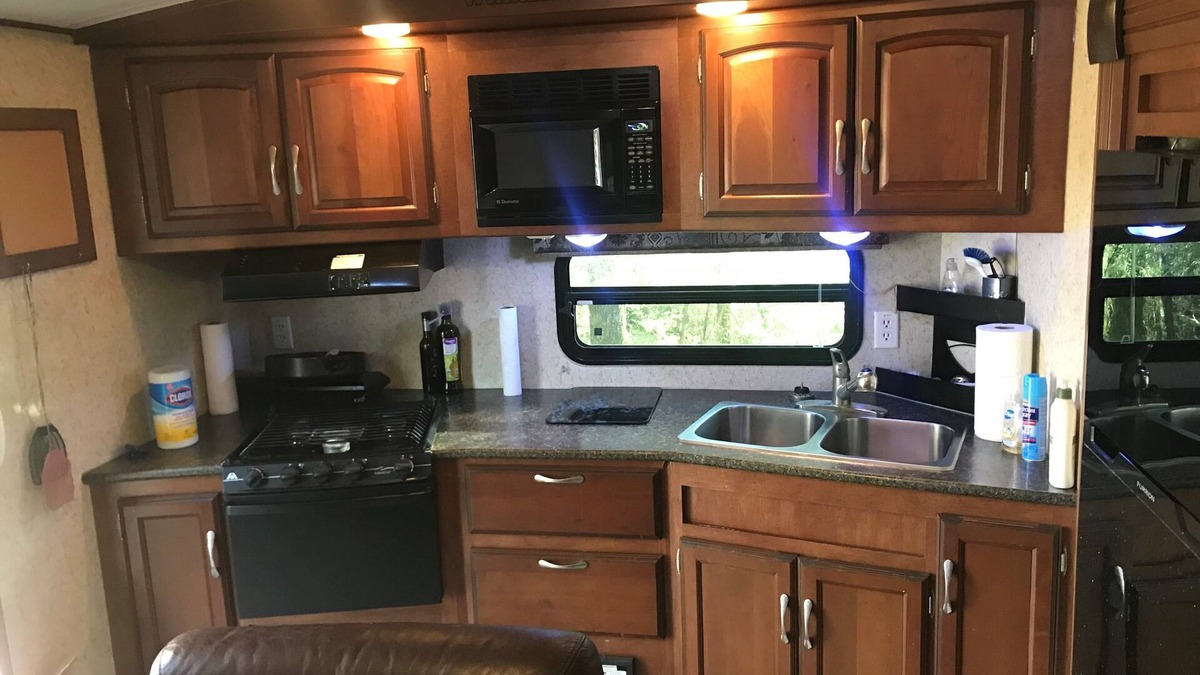 Heber Springs House | ECLIPSE WATCHING! RV On Greers Ferry Lake