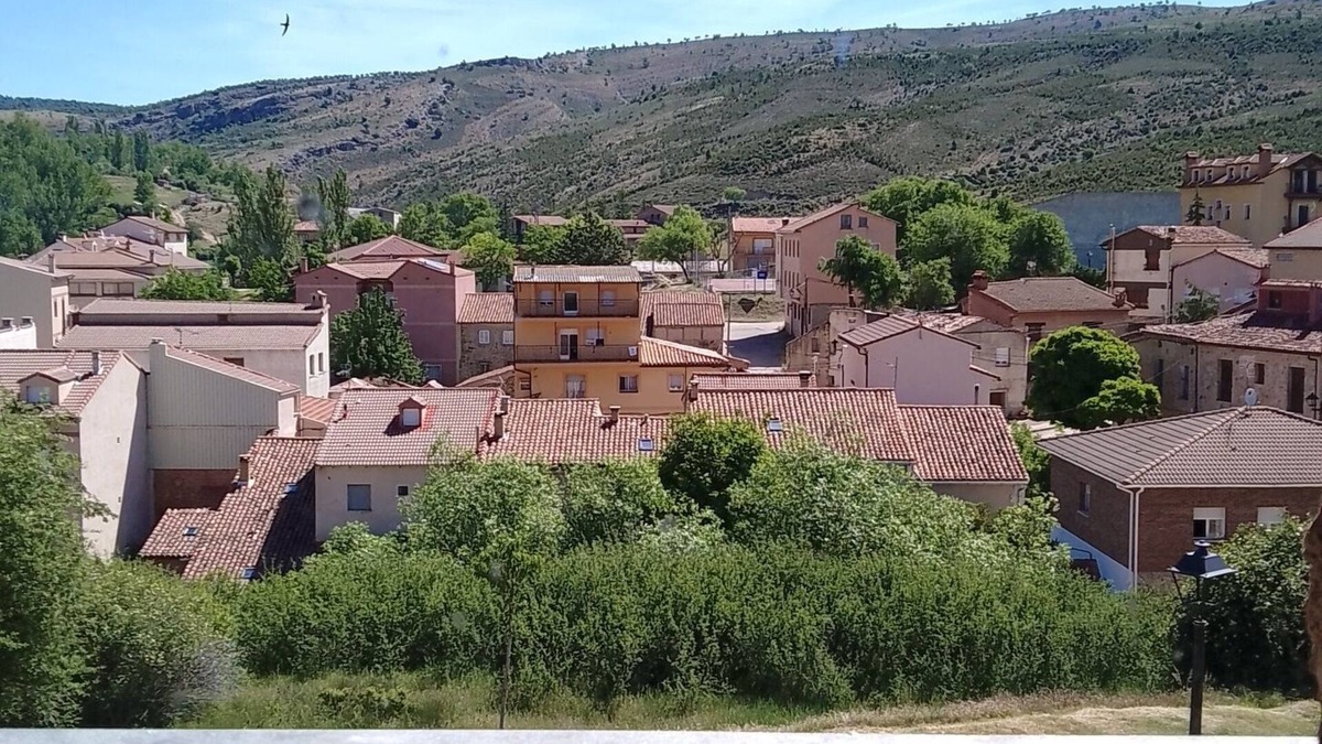 Peralejos de las Truchas Hotel | Eco Art Hotel