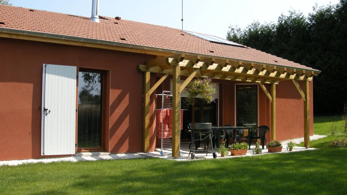 Vieville Cottage | Eco-Friendly Comfortable Stay with Garden and Terrace