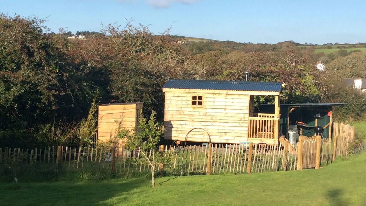 Chysauster Cabin | Eco Friendly Woodman's Hut