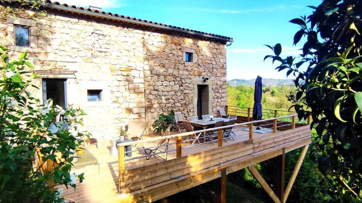 Joyeuse Other | Eco-gite, 8 Personnes, Decoré Avec Gout á 2 pas du Village
