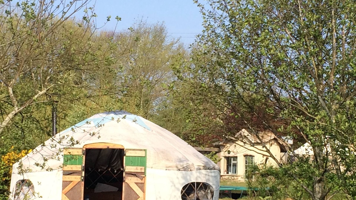 Whitegate RV Rental | Eco Glamping immersed in nature, ideal for family holidays andromantic getaways!