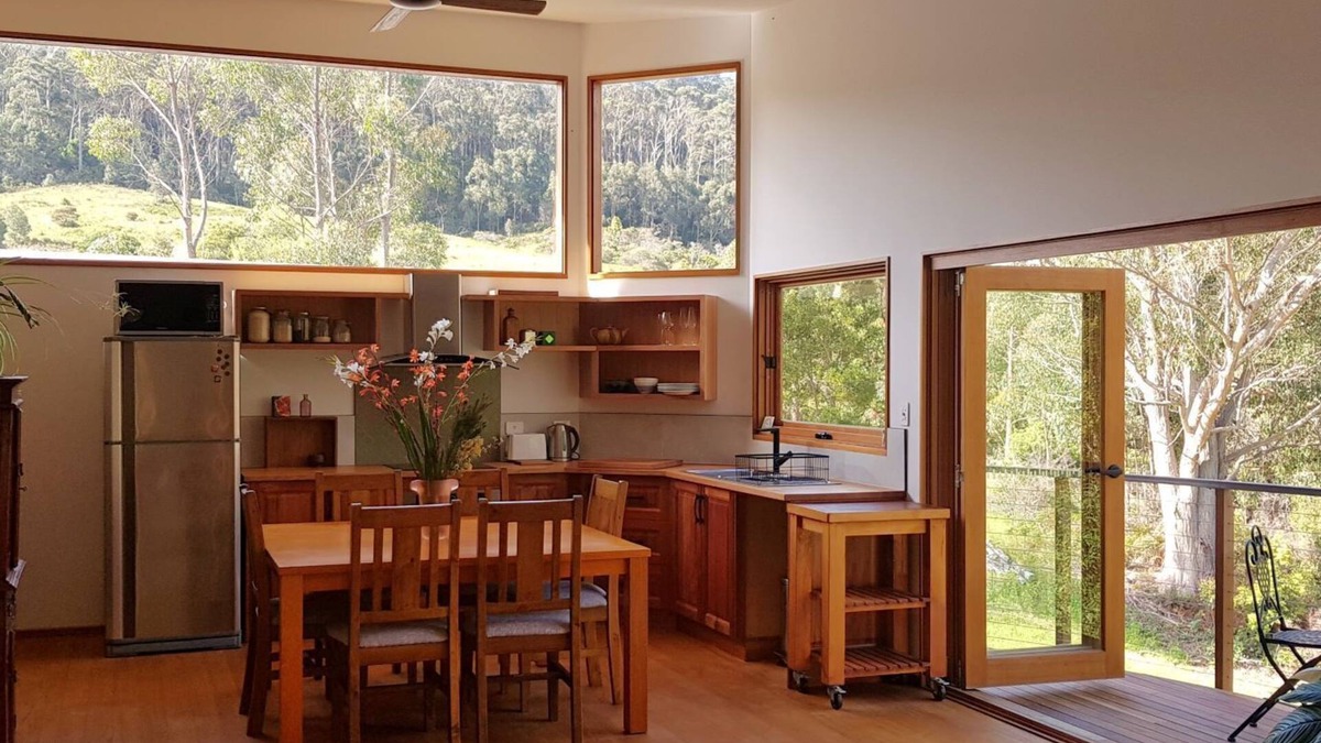 Nubeena House | Eco Retreat - Freycinet Holiday Houses