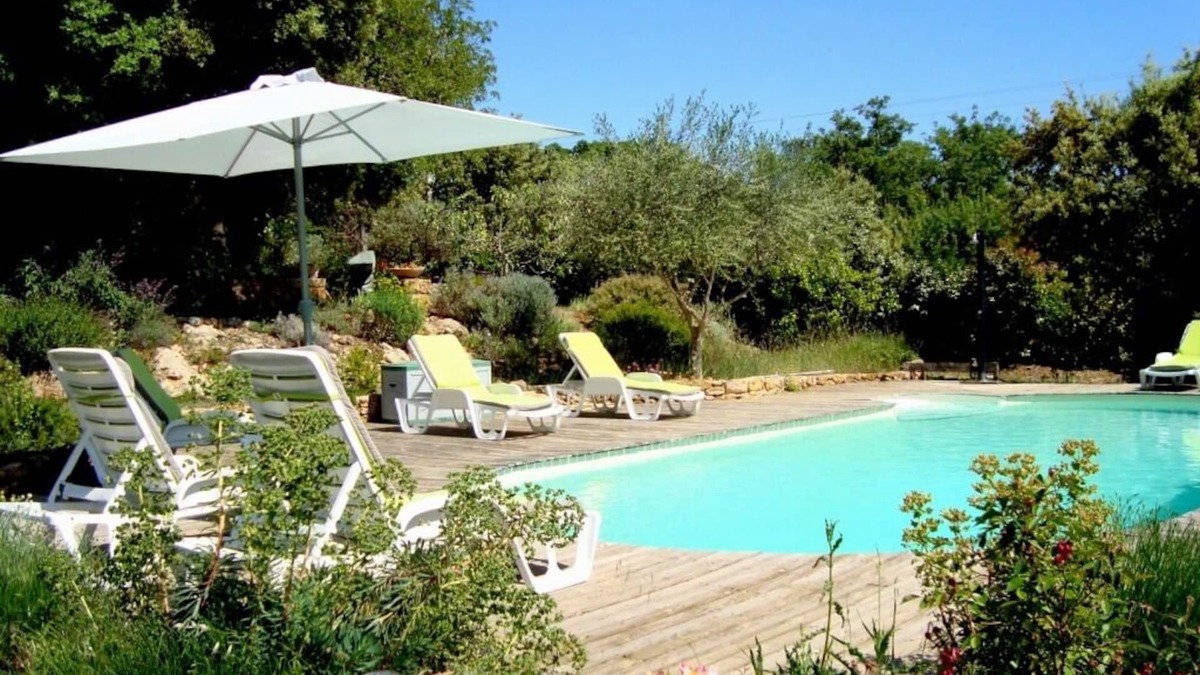 Salernes House | Ecological house for 6 people with terraces and large private pool.