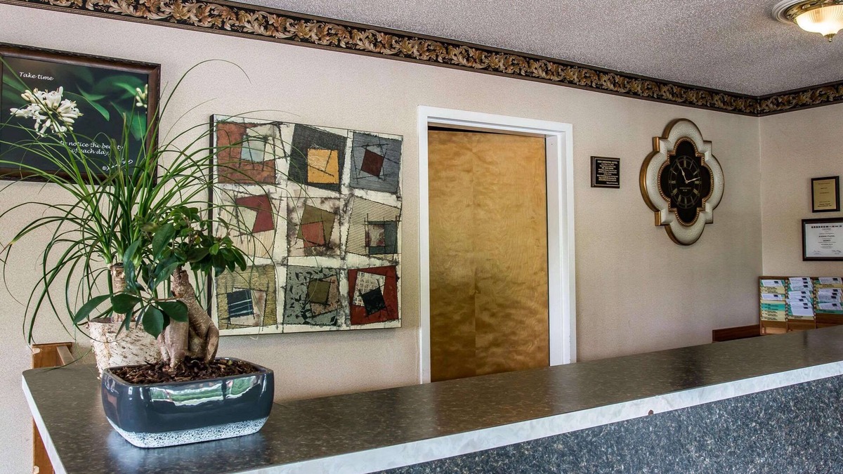 Paw Paw Hotel | Econo Lodge Paw Paw