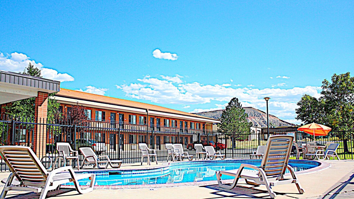 Salina Hotel | Econo Lodge Salina Scenic Route 89 & I-70