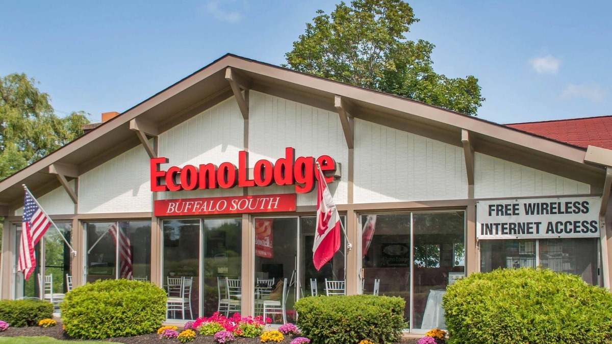 Blasdell Hotel | Econo Lodge South