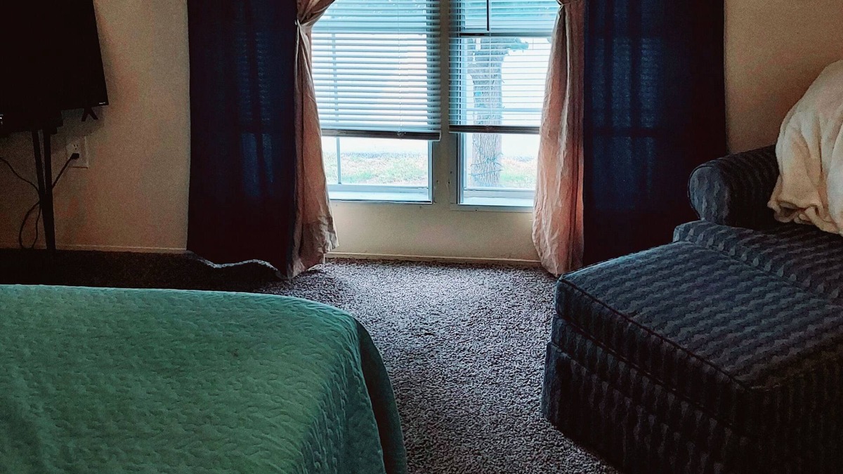 Lumberton House | Economical Quite single room