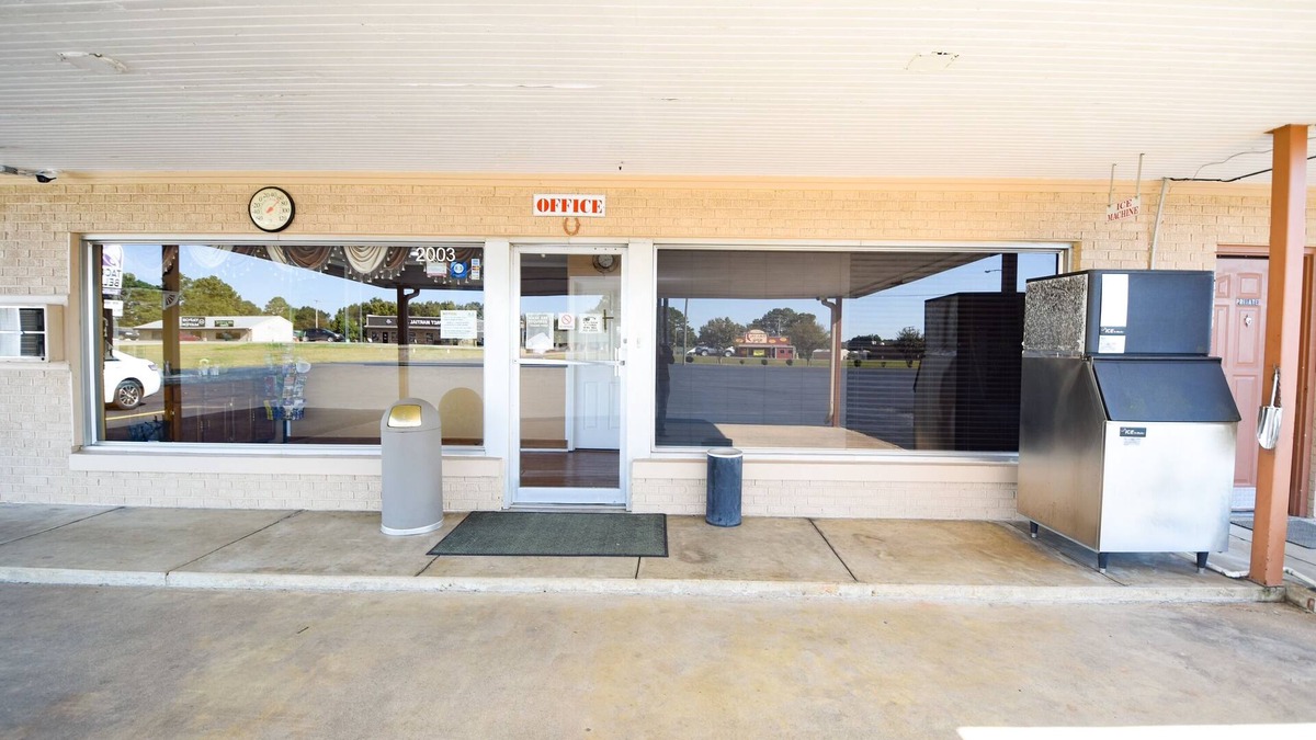 Beebe Hotel | Economy Inn Beebe
