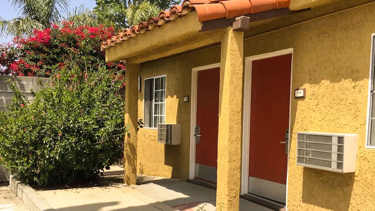 Sylmar Hotel | Economy Inn Motel Sylmar