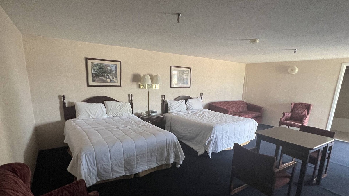 Parkersburg Hotel | Economy Inn