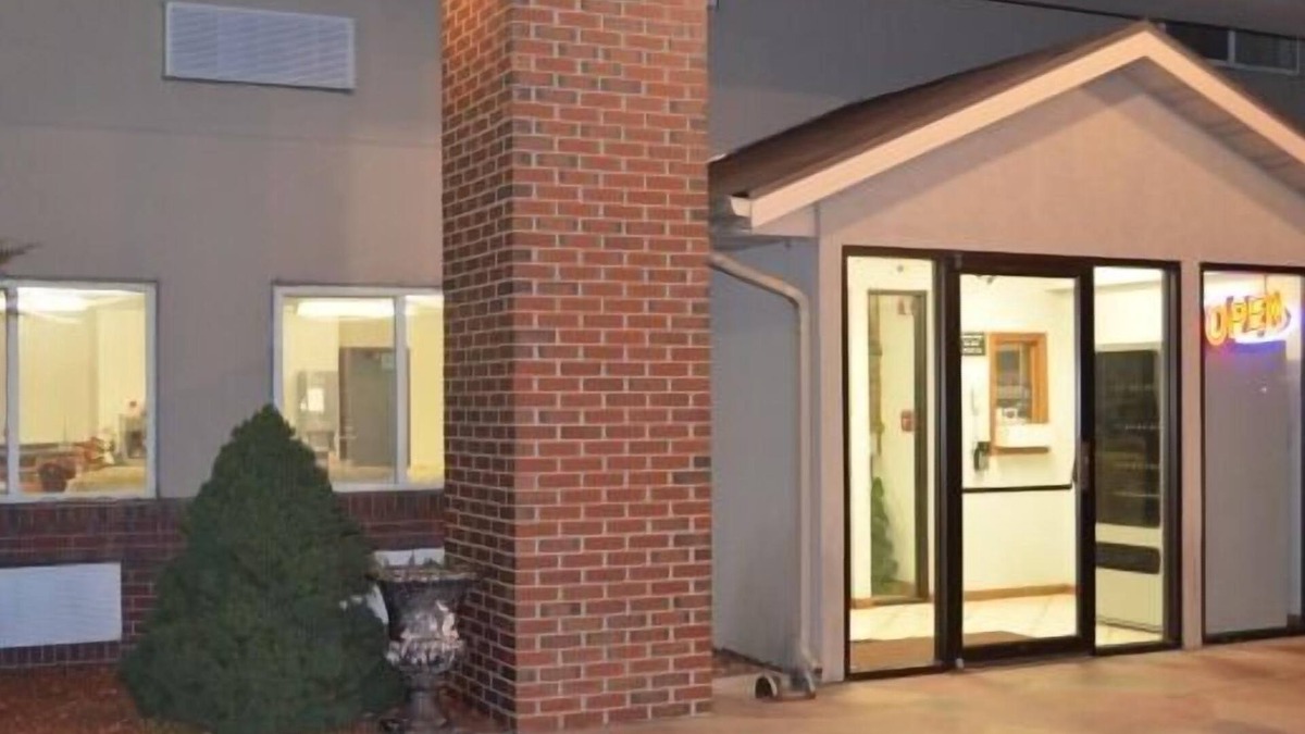 Seymour Hotel | Economy Inn