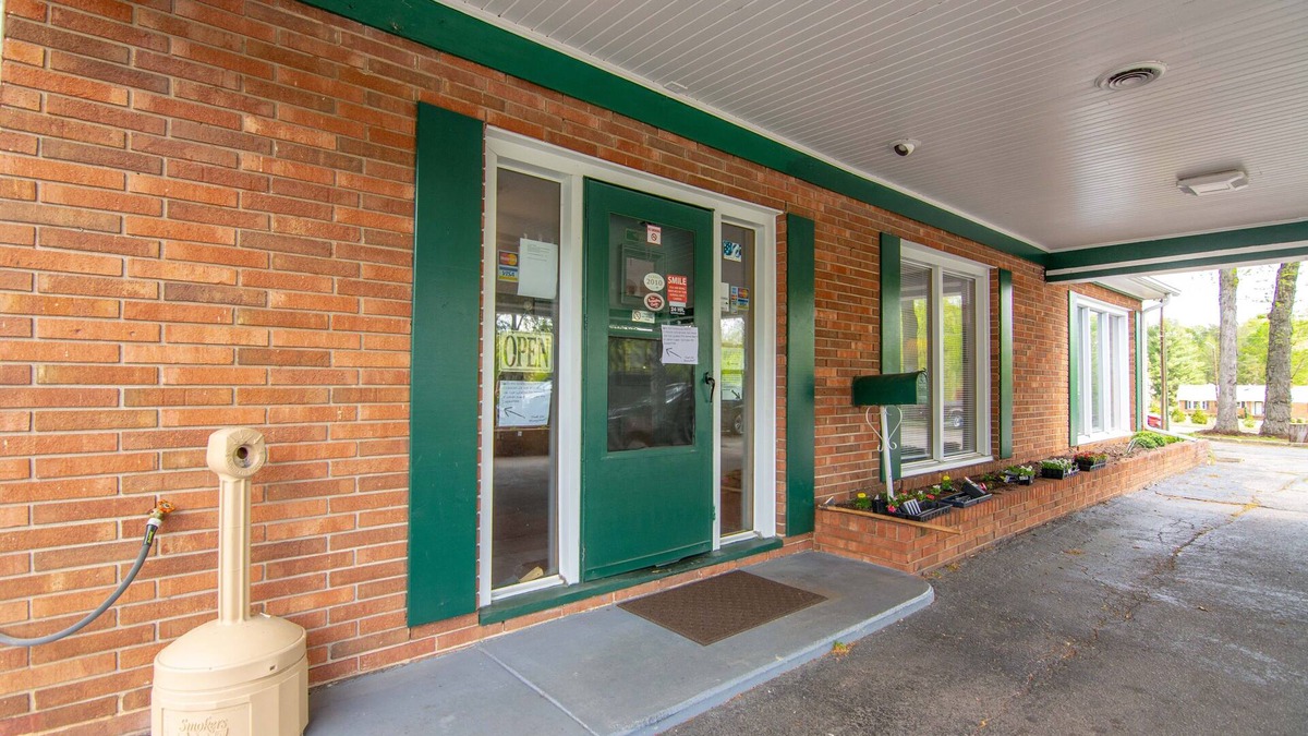 Eden Hotel | Eden Inn Motel