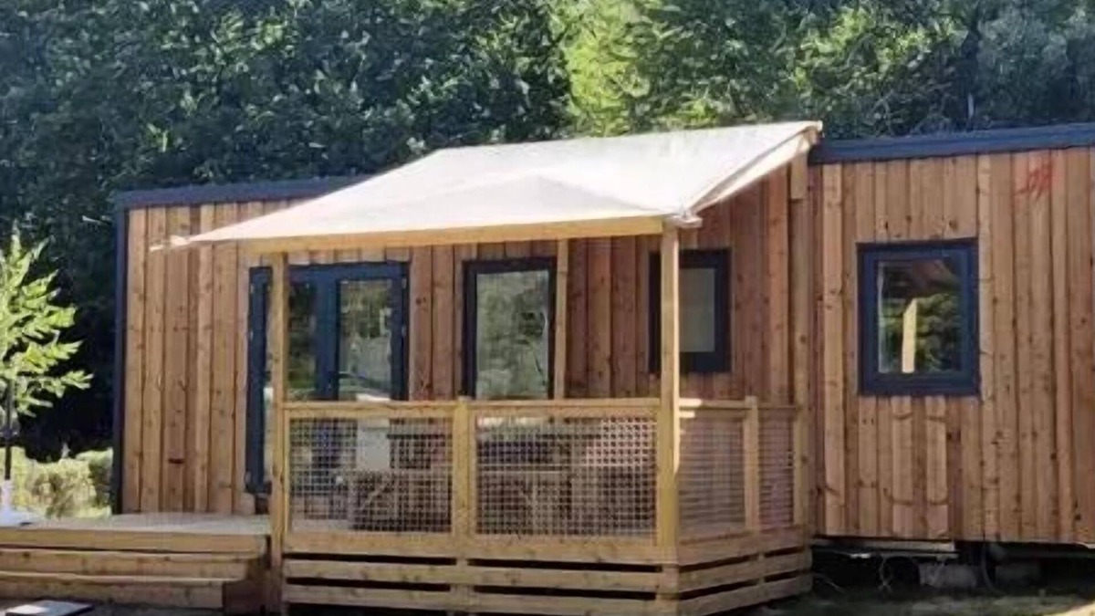 Pouzauges House | Eden Solo mobile home - 1 bedroom + TV 4 people