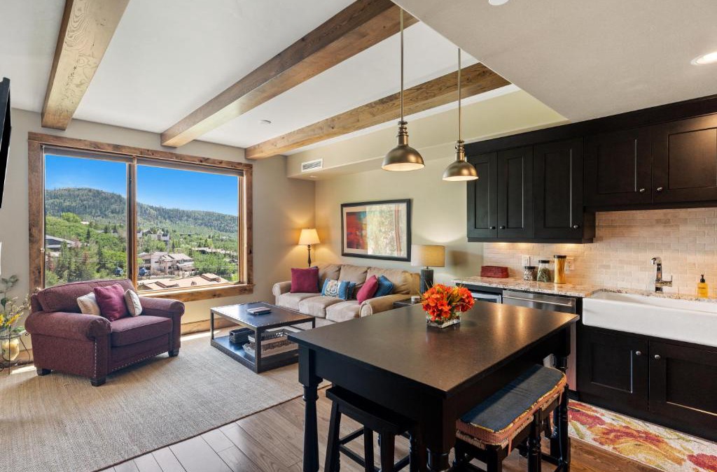 Steamboat Springs Apartment | Edgemont 2504 - Luxury Ski-in Ski-out Condo