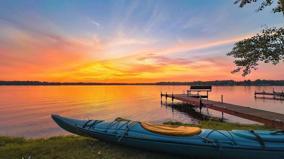 Phillips House | Edgewater Retreat | 2 Bed, 2 Bath