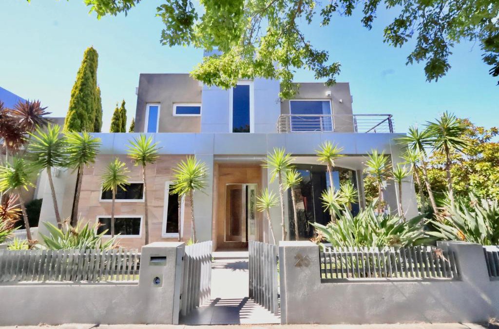 Maribyrnong House | Edgewater Rivera Entire 4 Bedroom 2 Story Family Friendly House