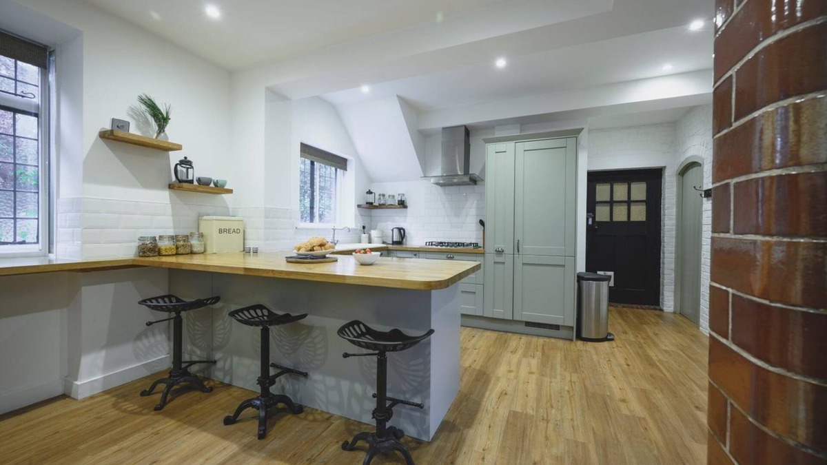 Hindhead House | Edwardian Home near the Devils Punchbowl