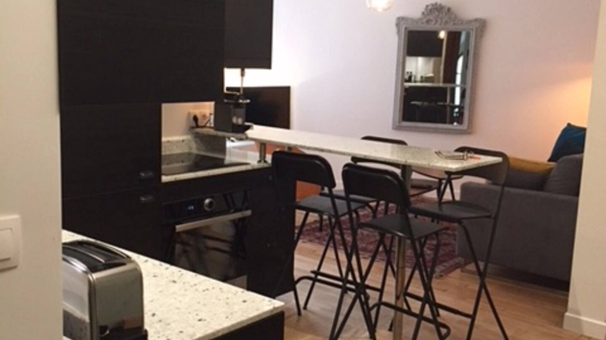 16th Arrondissement Apartment | Eiffel Tower lovely apartment 45m²