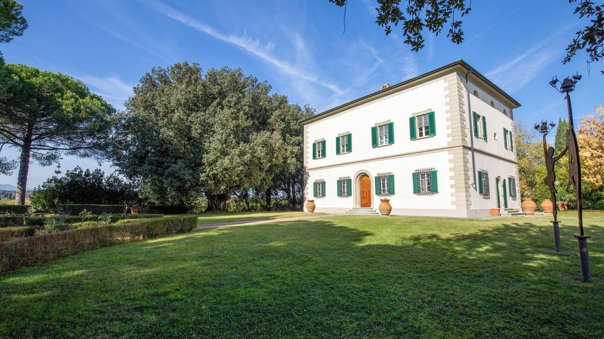 Fucecchio Villa | Eighteenth-century Tuscan Villa Tricolle
