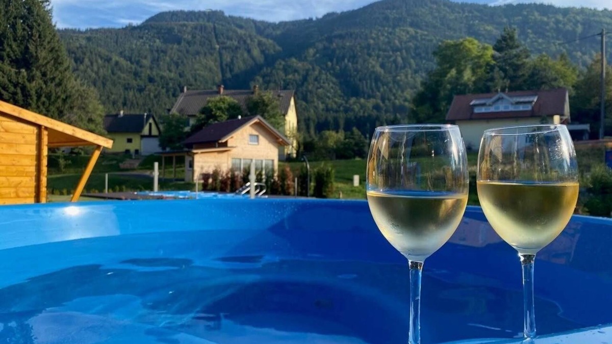 Arnoldstein Villa | Ein Urlaub in drei Ländern! Whirlpool, Sauna, Grill