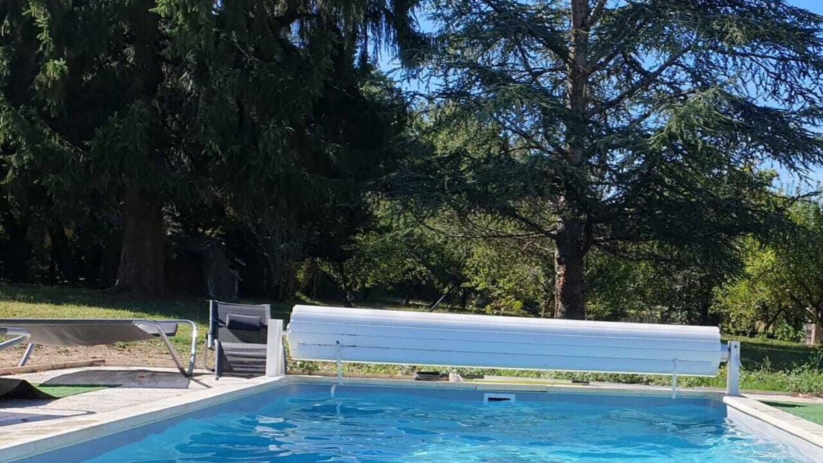 Antonne-et-Trigonant House | Elégante Maison en Dordogne Avec Piscine