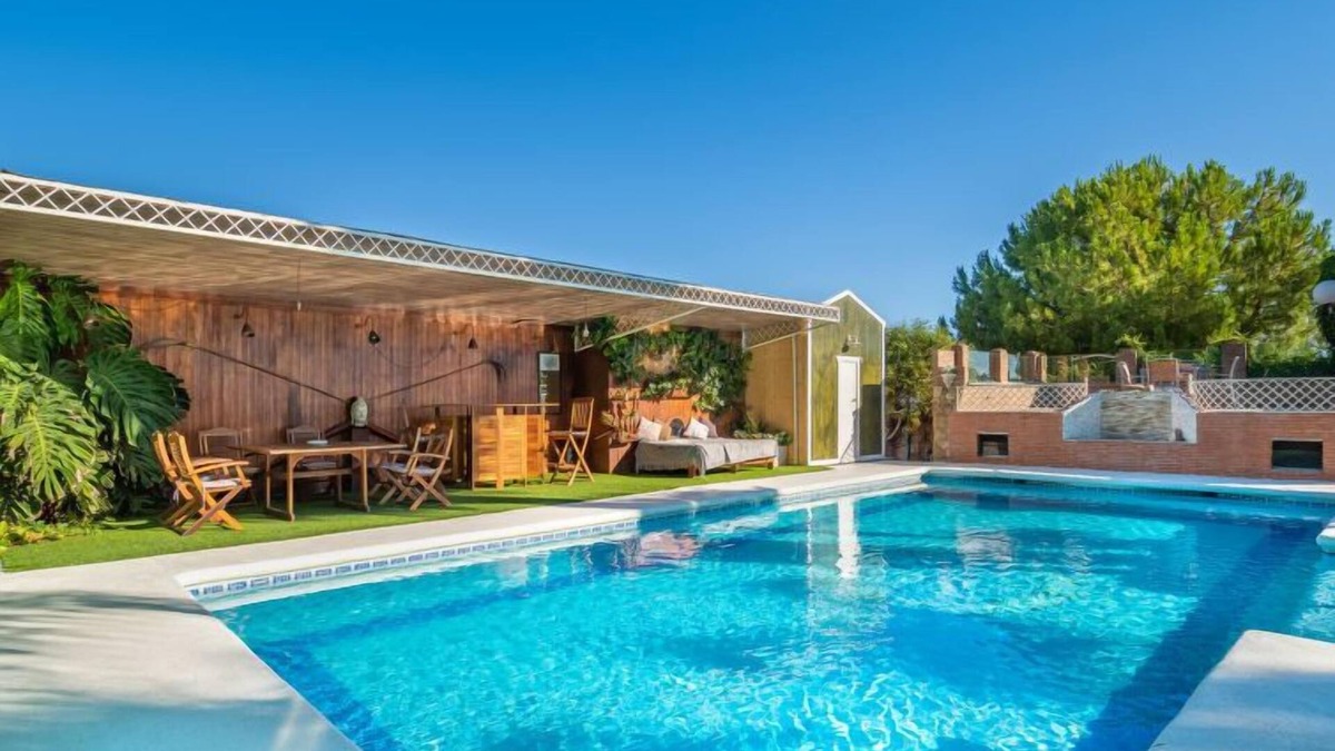 Baena House | El Balcon by Interhome