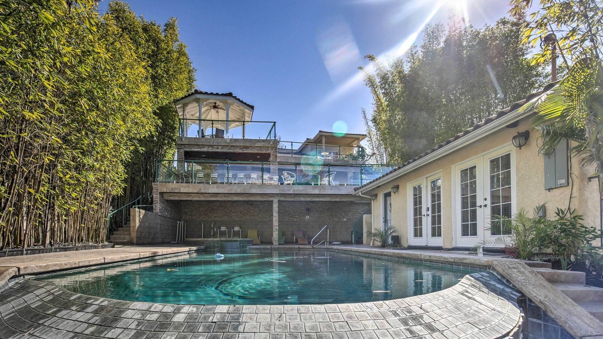 Fletcher Hills House | El Cajon Home w/Pool, Grill Station & Decks