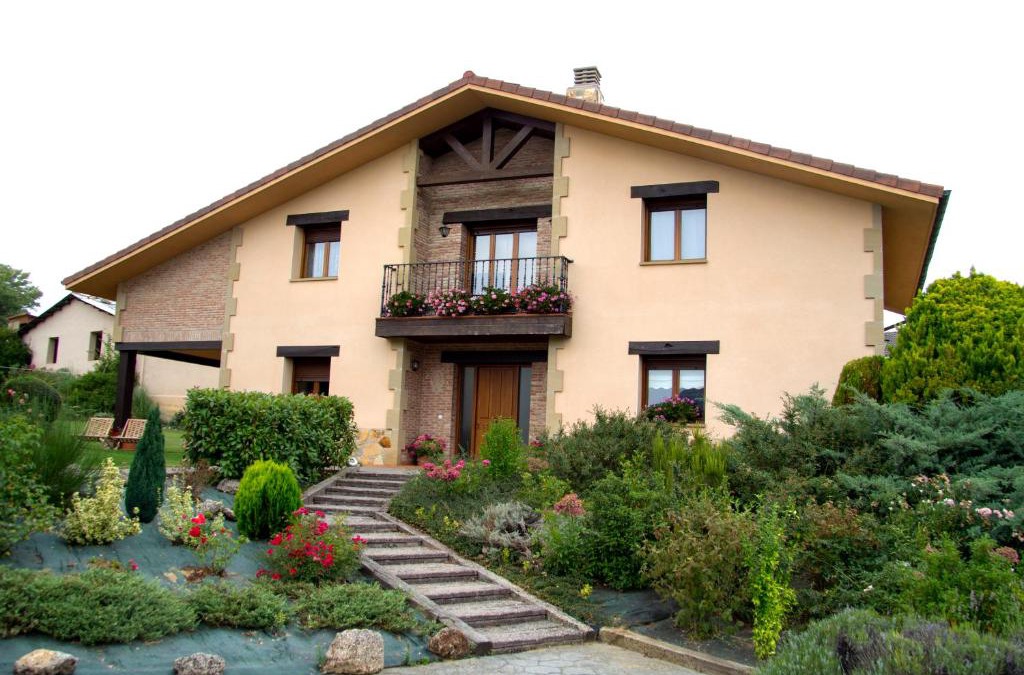 Urturi House | El Chalet Del Golf