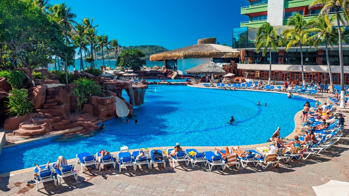Zona Dorada Resort | El Cid El Moro Beach Hotel