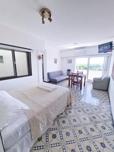 Haedo Apartment | "EL ESTUDIO" Alquiler Temporario de Departamentos