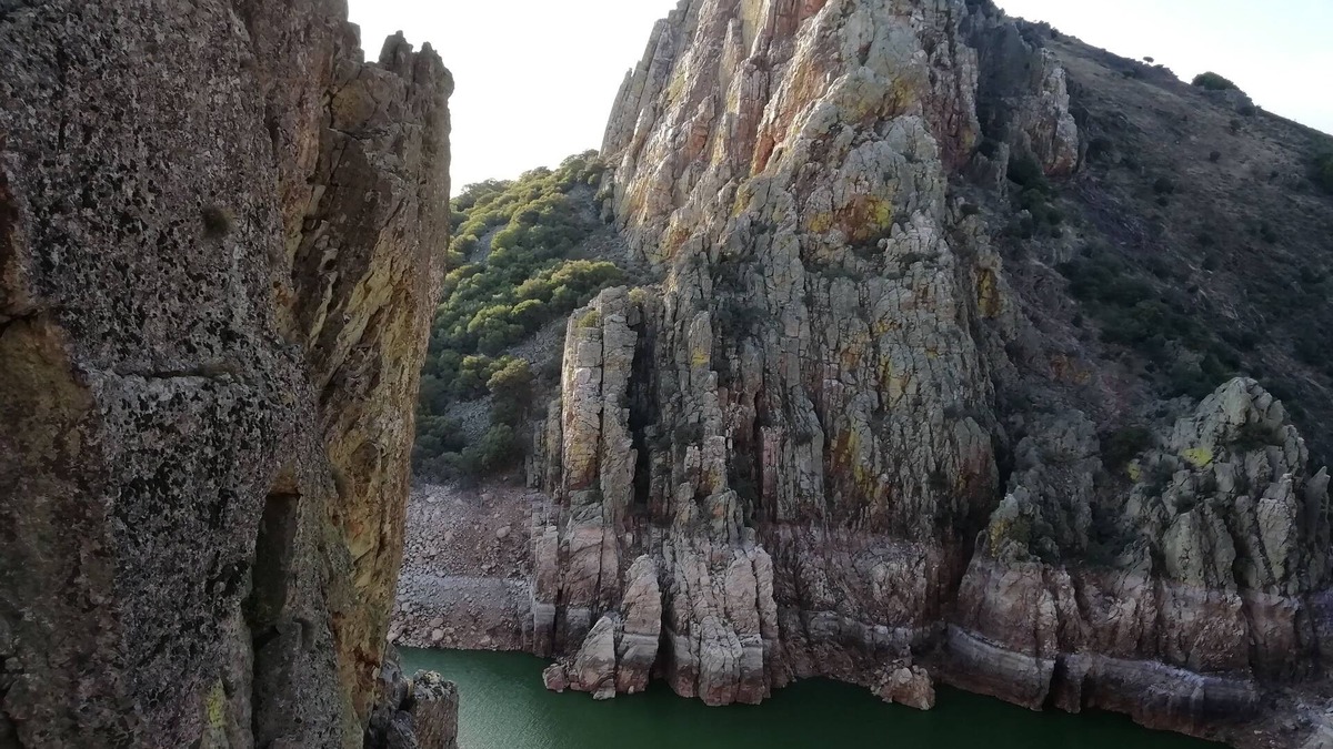 Barrado Cottage | El Hilo Red Cottage