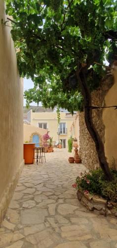 Oria House | El Jardin Secreto