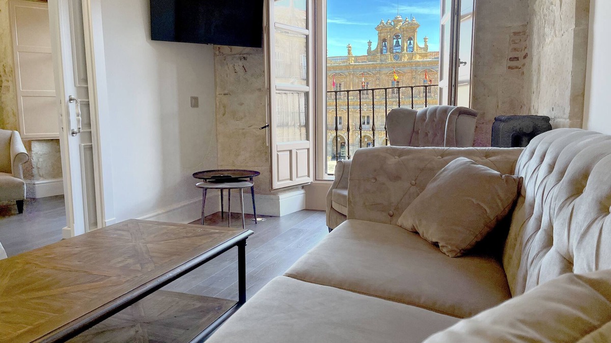 Centro House | El Mirador del Poeta