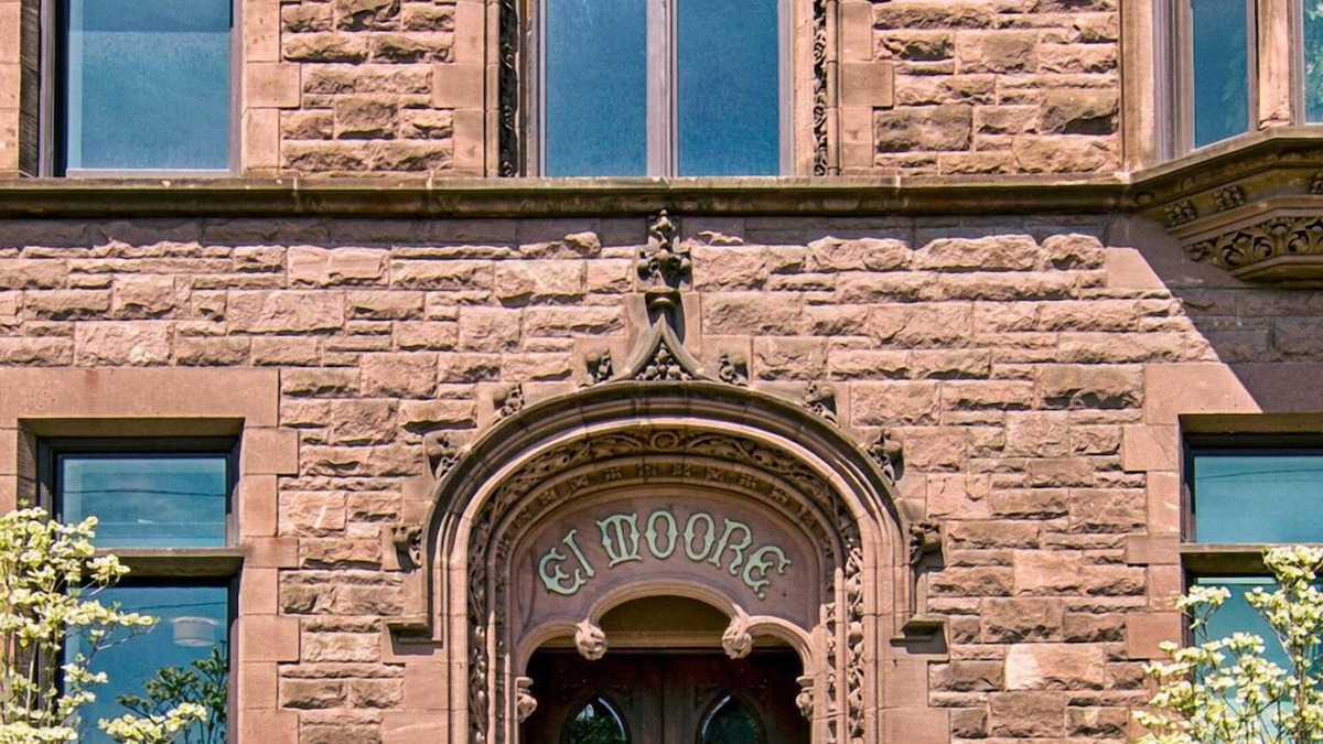 Midtown Bed & Breakfast | El Moore Lodge
