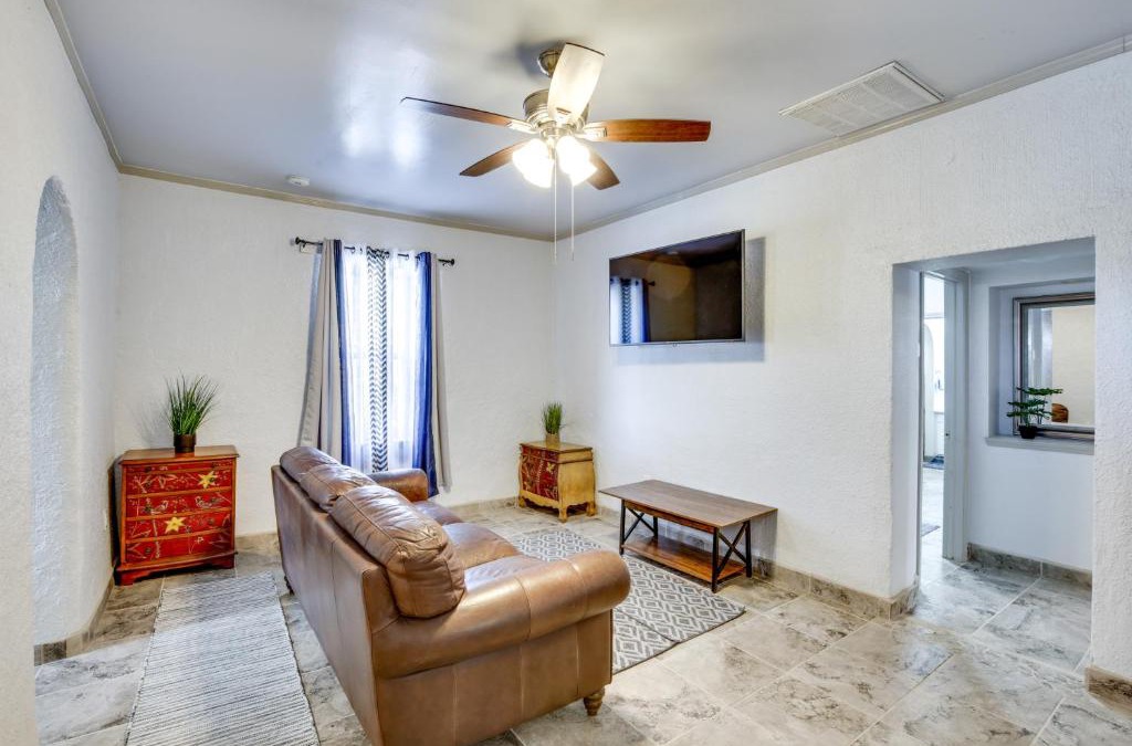El Paso House | El Paso Vacation Rental about 6 Mi to Downtown!