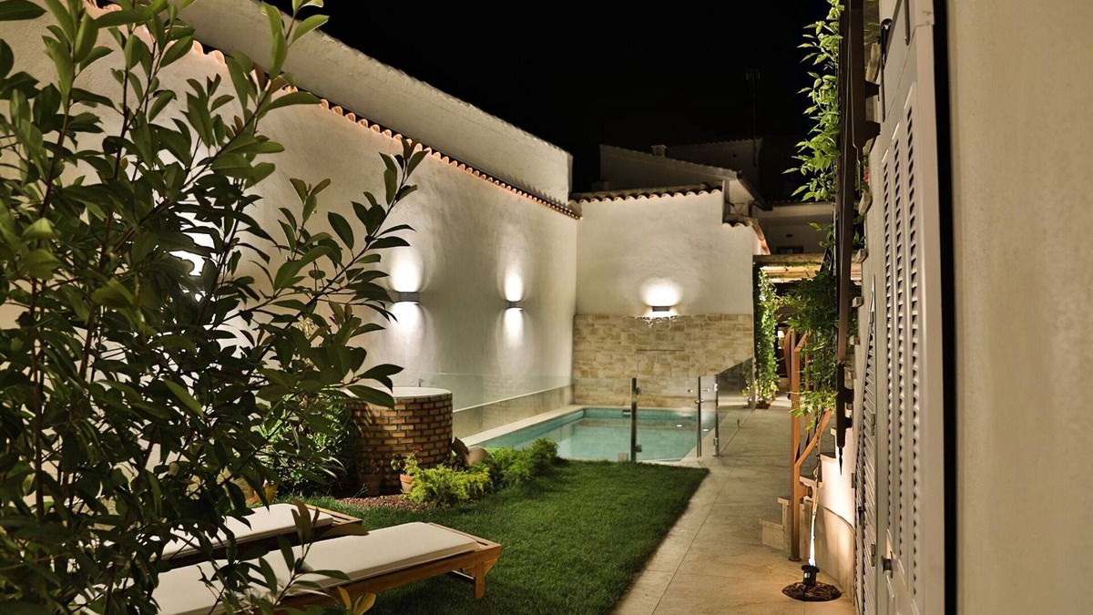 Consuegra House | El Patio de los Jazmines "Boutique-House"