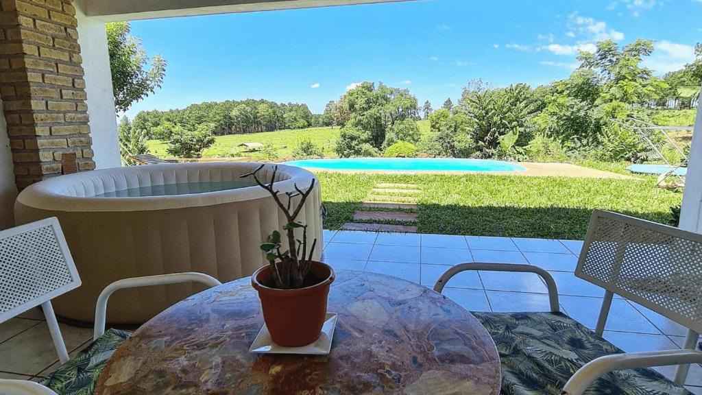 Cerro Azul Hotel | El Silencio: Tu Oasis de Paz en Cerro Azul, Misiones