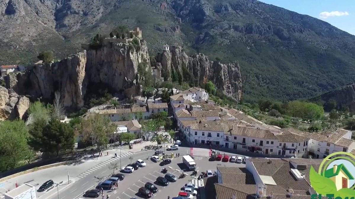 El Castell de Guadalest House | El Tossal