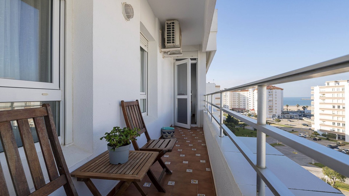 Valdelagrana Apartment | El Trebol - Two Bedroom Apartment, Sleeps 4