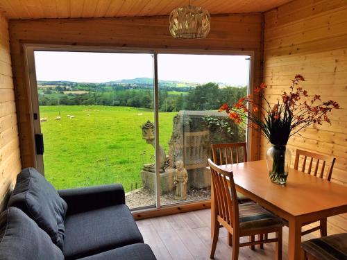 Londonderry House | Elagh View Bed & Breakfast