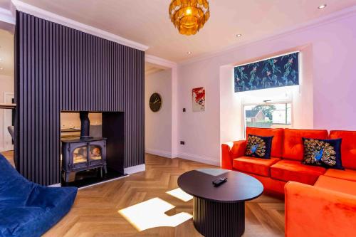 Fishburn House | Elderberry Hall The Ultimate Family Reunion HQ