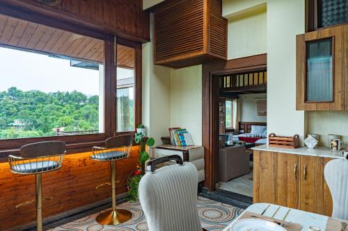 Naukuchiyatal Villa | Eldora Luxury of Leisure