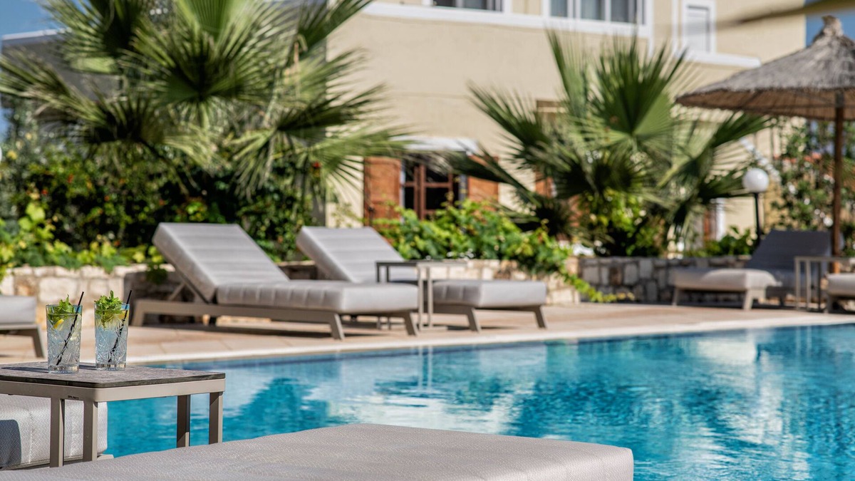Kato Gouves House | Elea Suites & Residences