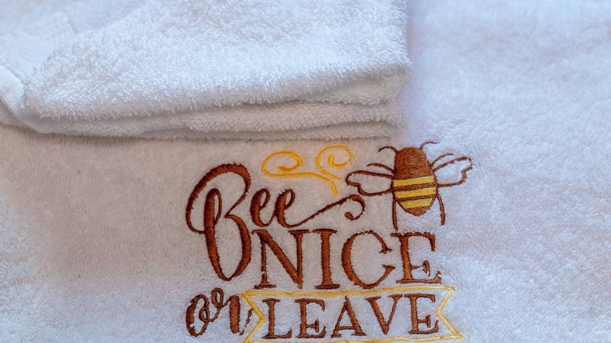 Anchorage House | Elegance &Ease Luxury Home 3-bedroom house in Anchorage with WiFi access