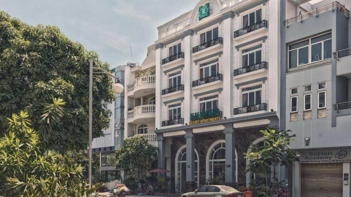 Phu My Hung House | Elegant 1BR Hideaway | Prime SECC Location