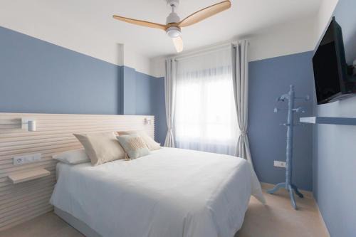 Puerto del Rosario Apartment | Elegant 2 Bedrooms Flat 5 minutes from the sea & free parking